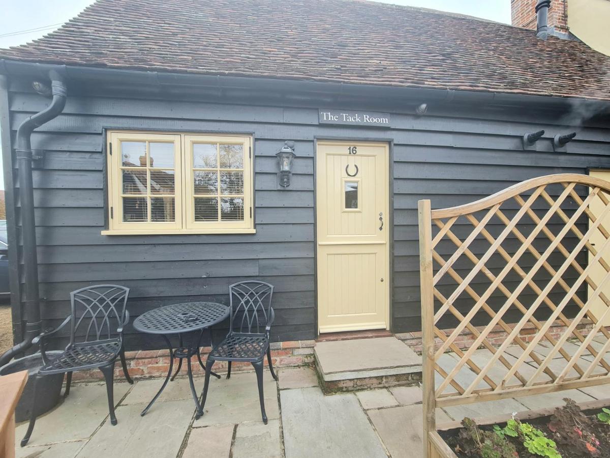 The Harvard Inn Stock Exterior photo